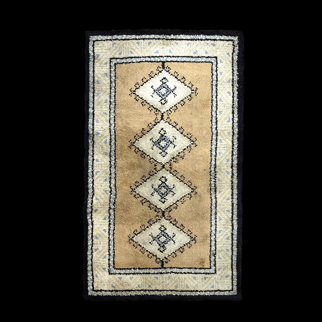 Teppich mit persischem Muster