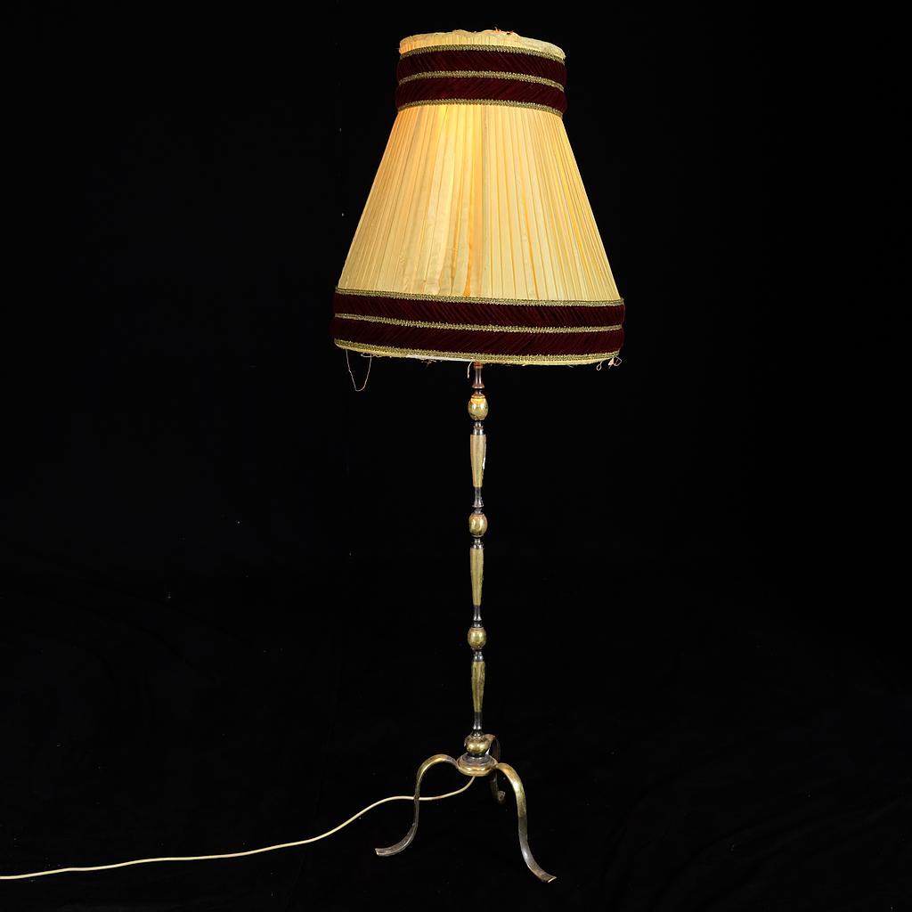 Stehlampe klassisch, beige Plissee mit roter Borte