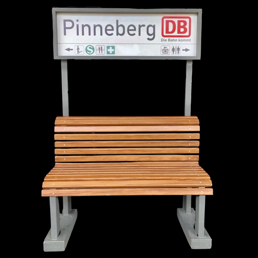 Wartebank Bahnstation Pinneberg